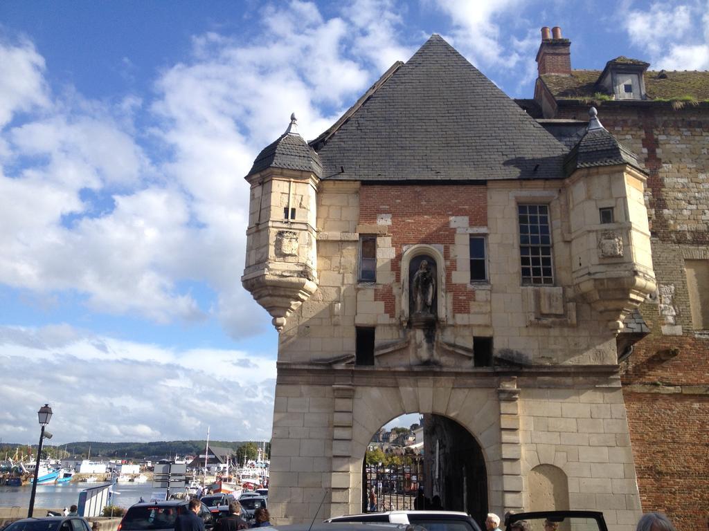 La Maison De Pierre Et Valerie Ste Catherine Honfleur Exterior foto