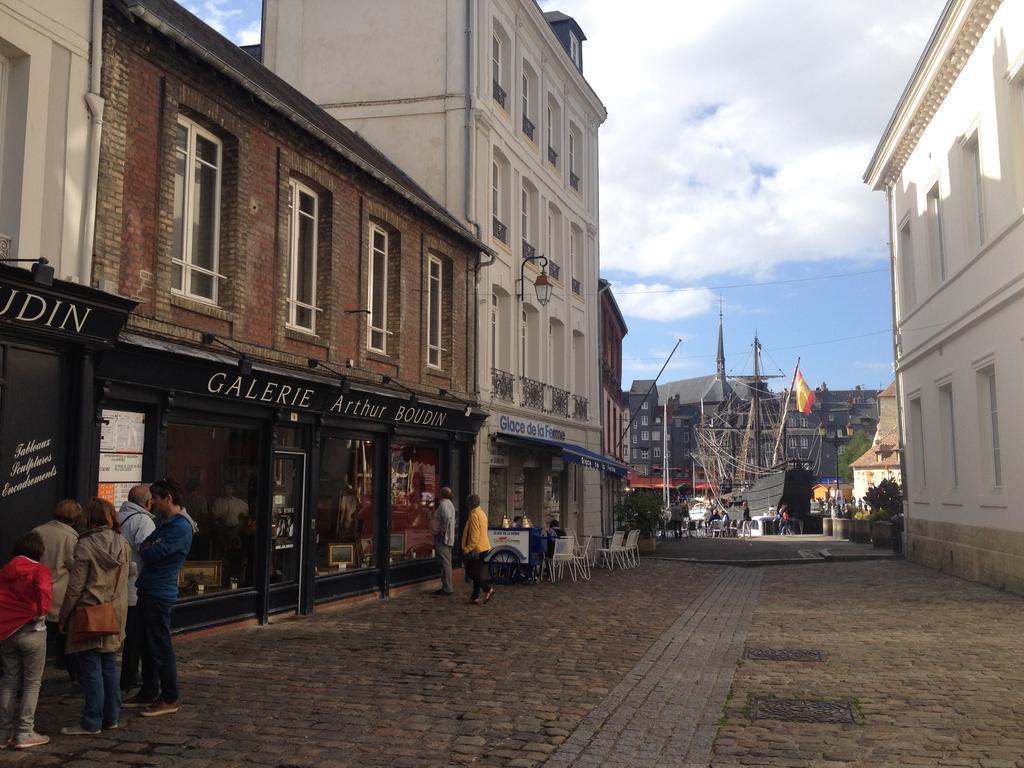 La Maison De Pierre Et Valerie Ste Catherine Honfleur Exterior foto
